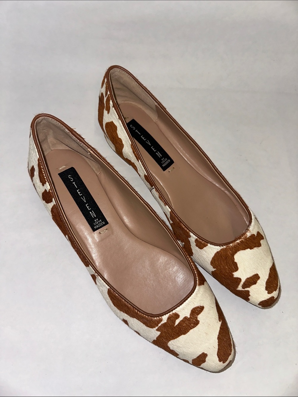 Steve Madden Brown & White Cow Print Pointed Toe Flats NEW Bantry Size 7